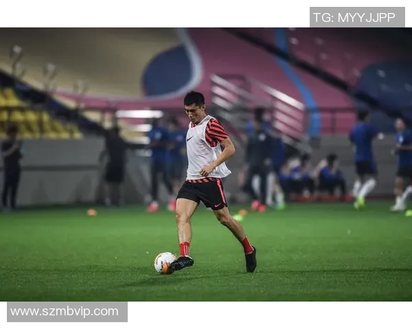 恒大淘宝与上海申花激战正酣谁能在中超赛场上笑到最后