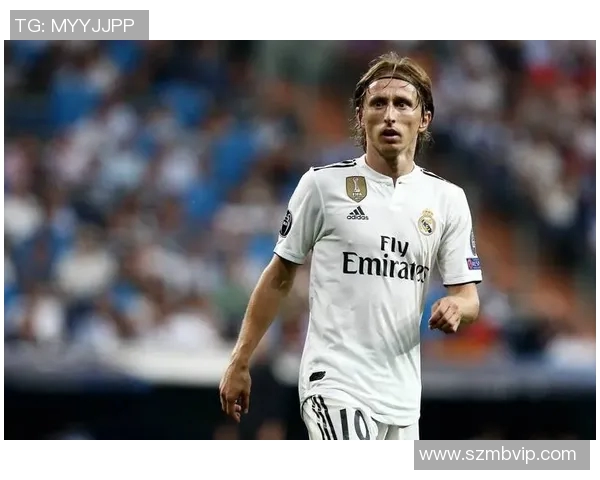 莫德里奇的传奇旅程如何影响现代足球的战术与风格